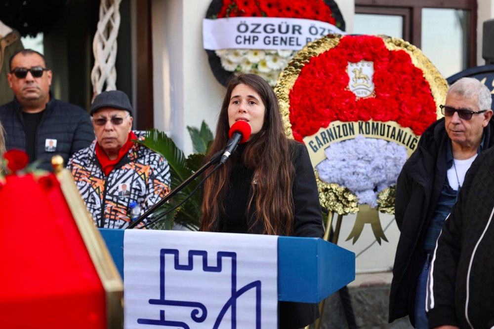 Çeşme Efsane Başkanını Uğurladıçeşme Efsane Başkanını Uğurladıphoto 2025 12 21 16 28 29 6