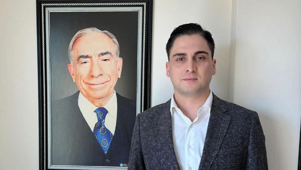 Chp Ile Ulku Ocaklari Arasinda Bozkurt Gerilimi Izmir Il Binasina Oyuncak Biraktilar 2