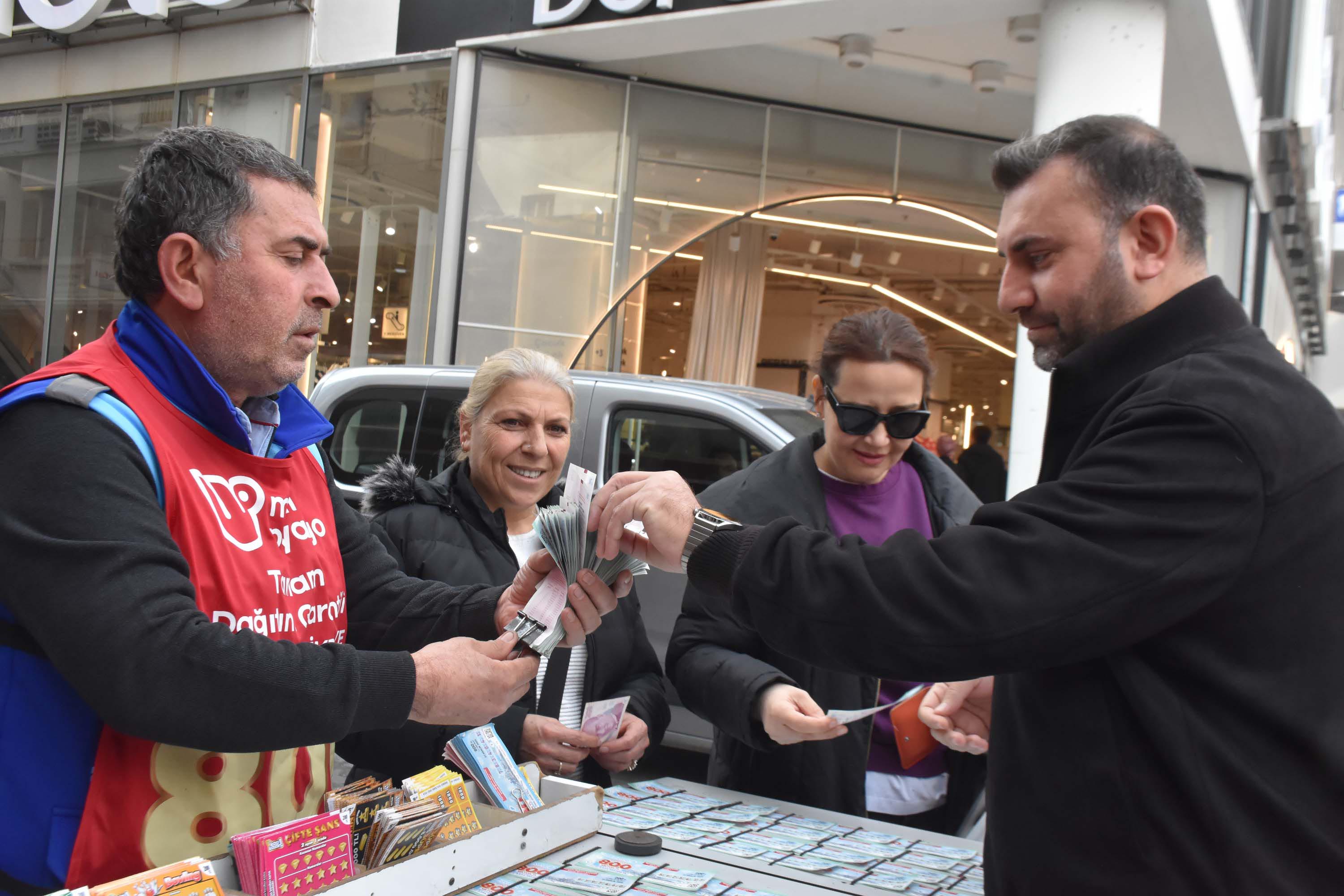 Geri Sayim Basladi Izmirde Milli Piyango Heyecani 4
