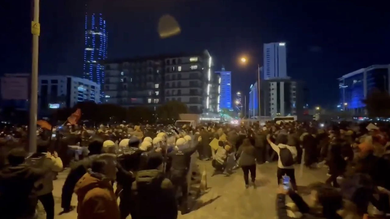 Gmgn P Gq X E A I Ldp J