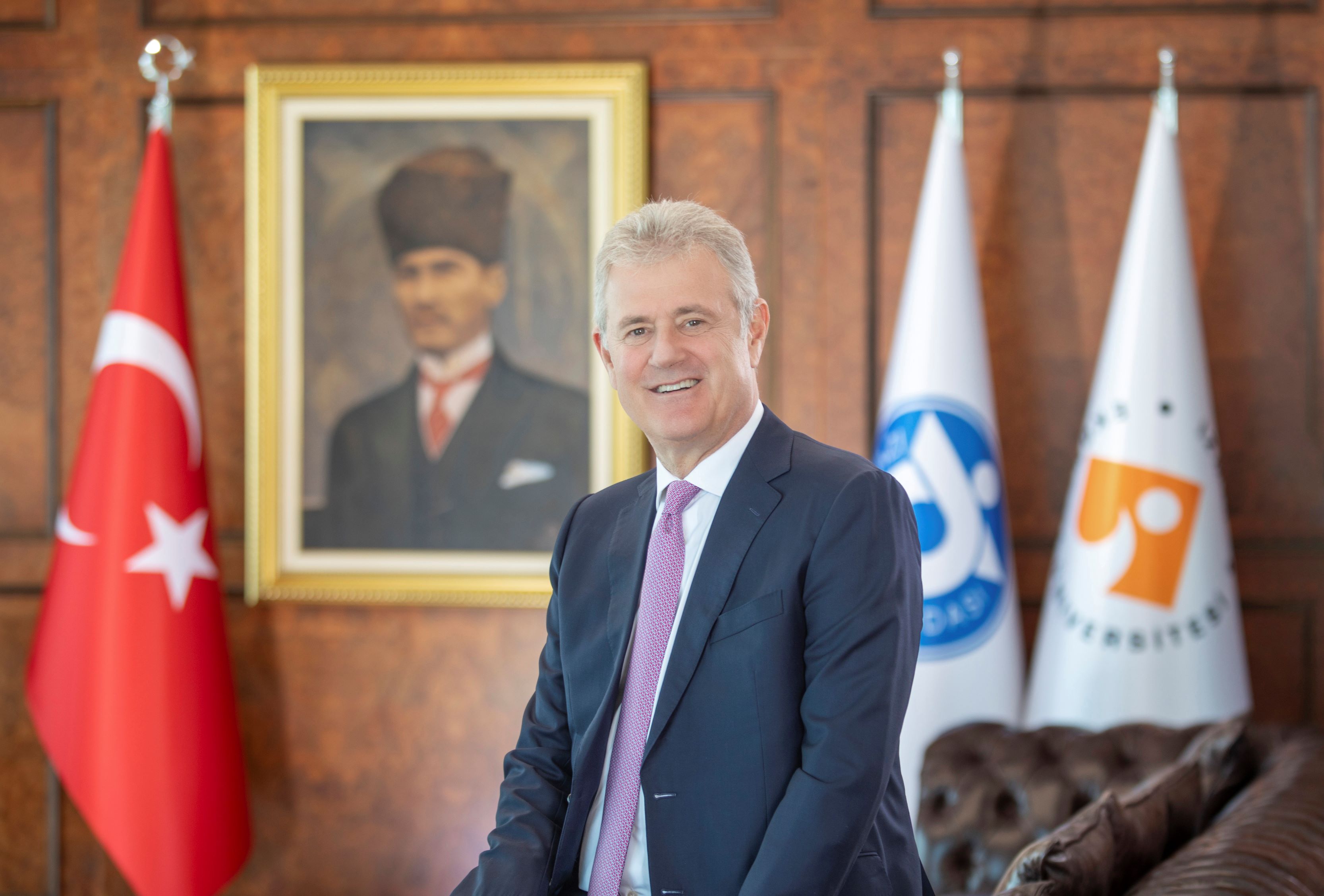 İeü Mütevelli Heyet Başkanı Mahmut Özgener-1