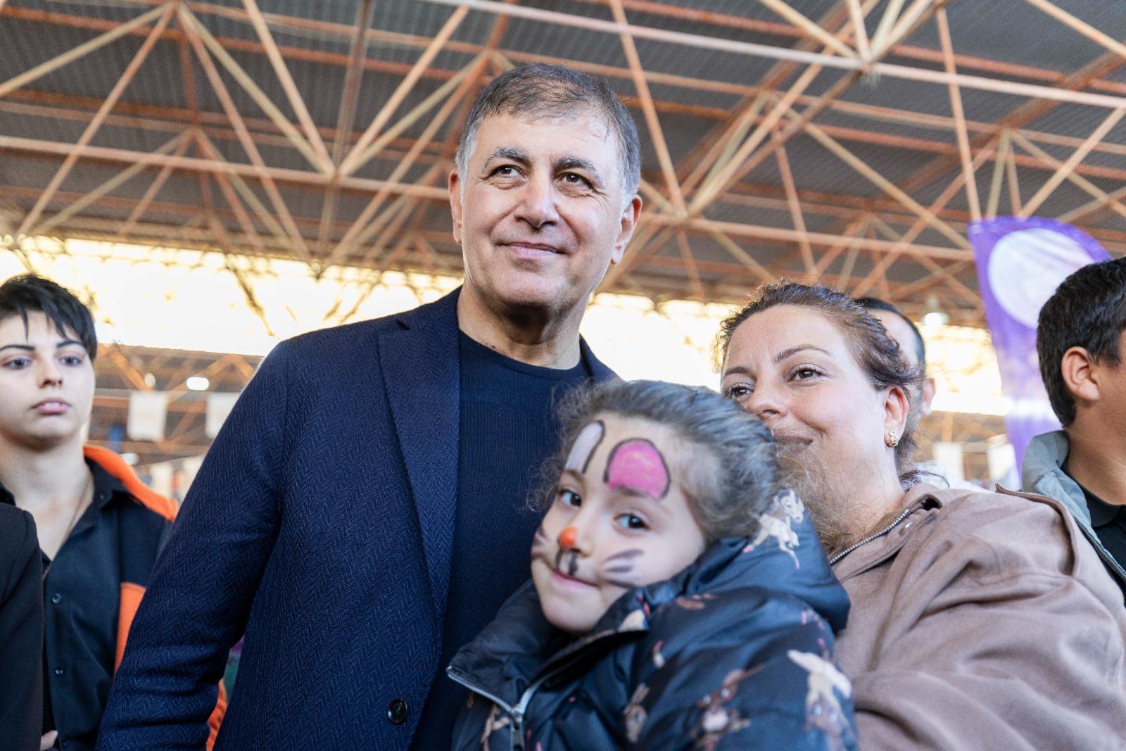 Izmirin Turuncu Festivali Ureticinin Yuzunu Guldurdu 4