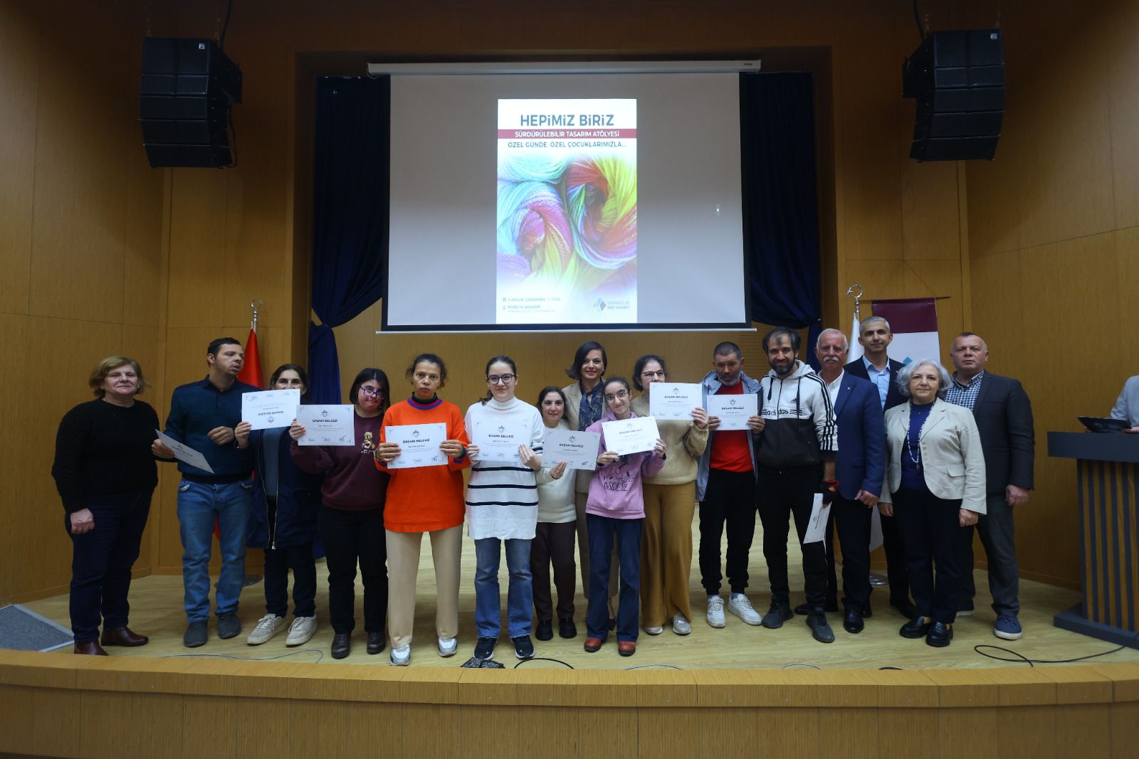 Karabağlar ’Da Engeller Tasarımla Aşıldı (9)