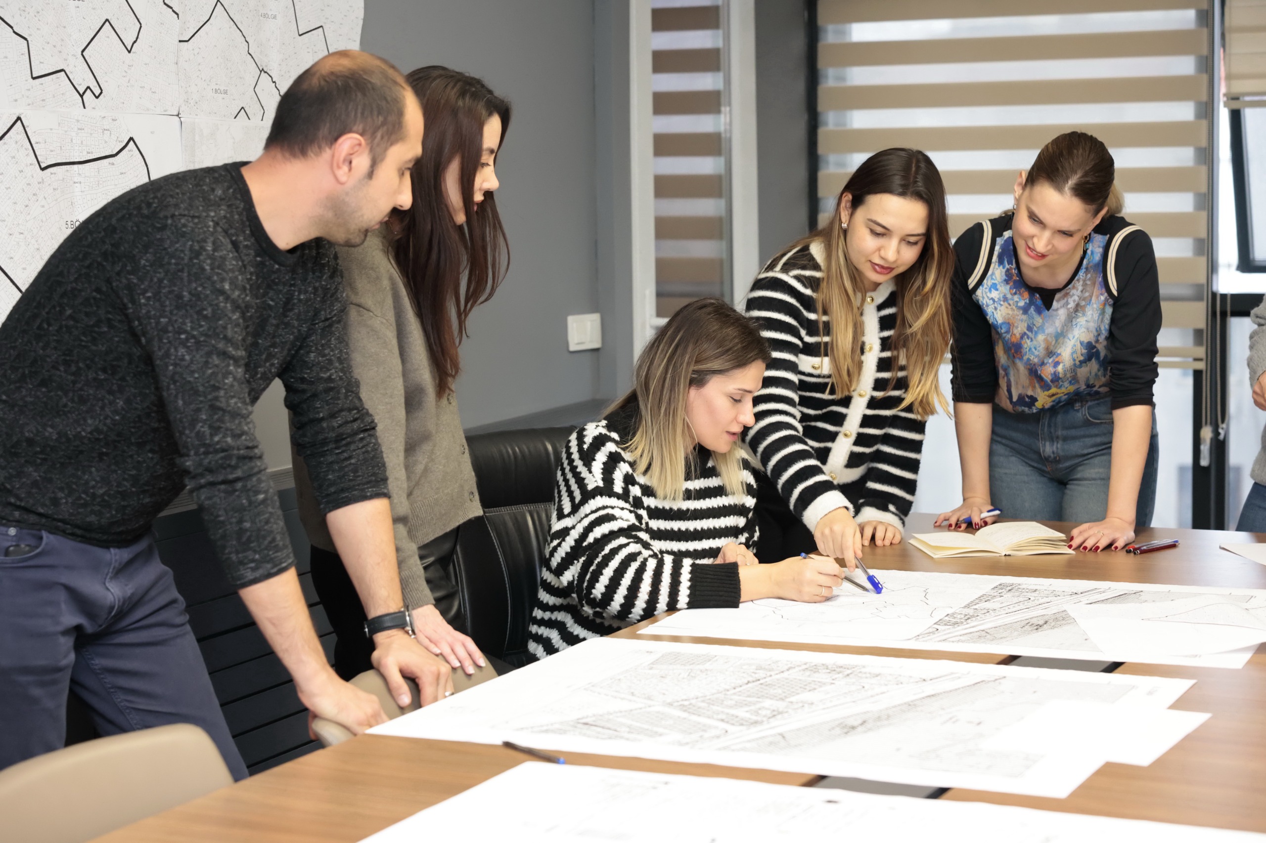 Konak’ta Kentsel Dönüşüm Uygulama Modeli Belirleniyor (1)