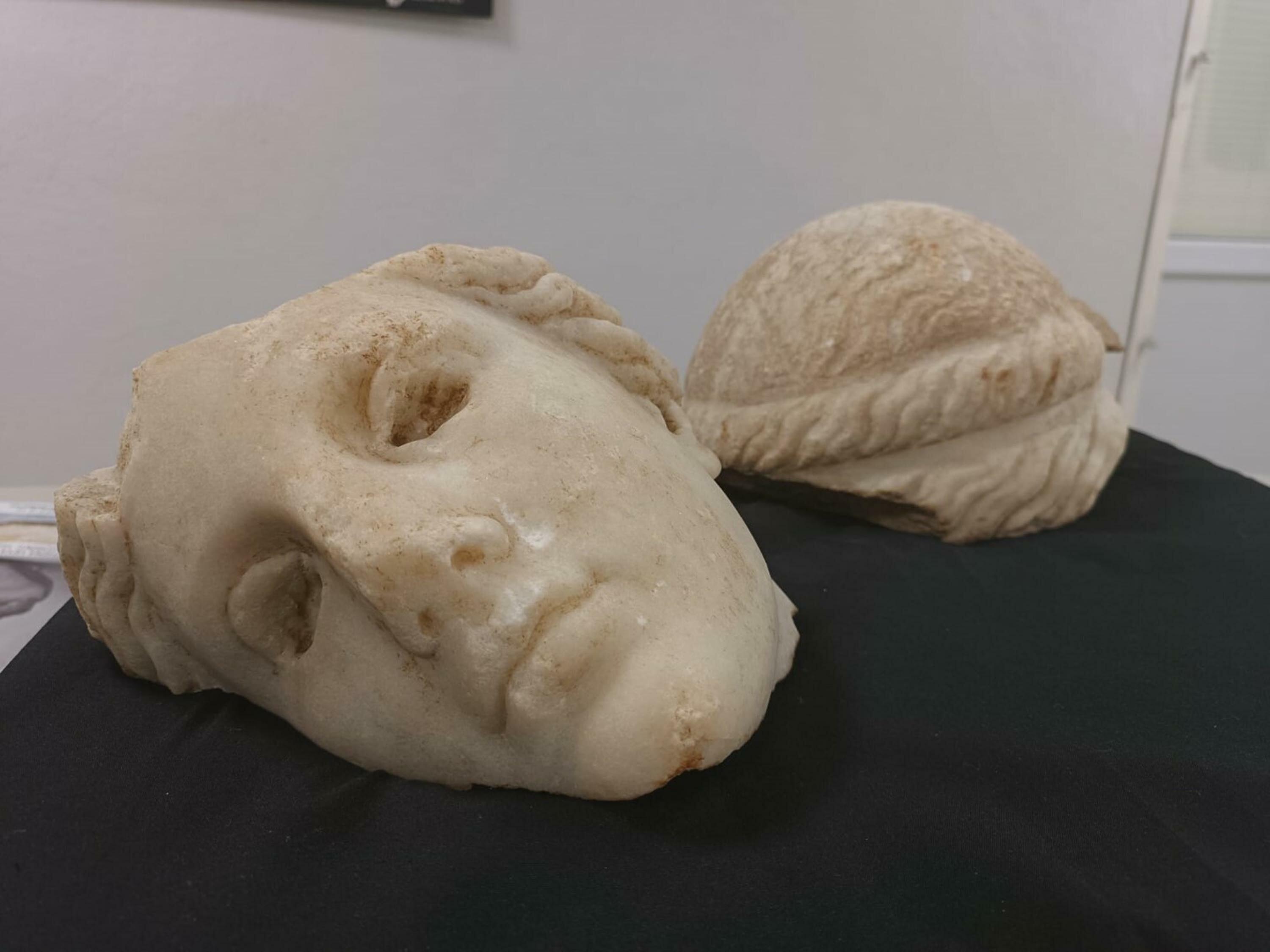 Metropoliste Kesfedildi Tam 2 Bin 200 Yillik 2