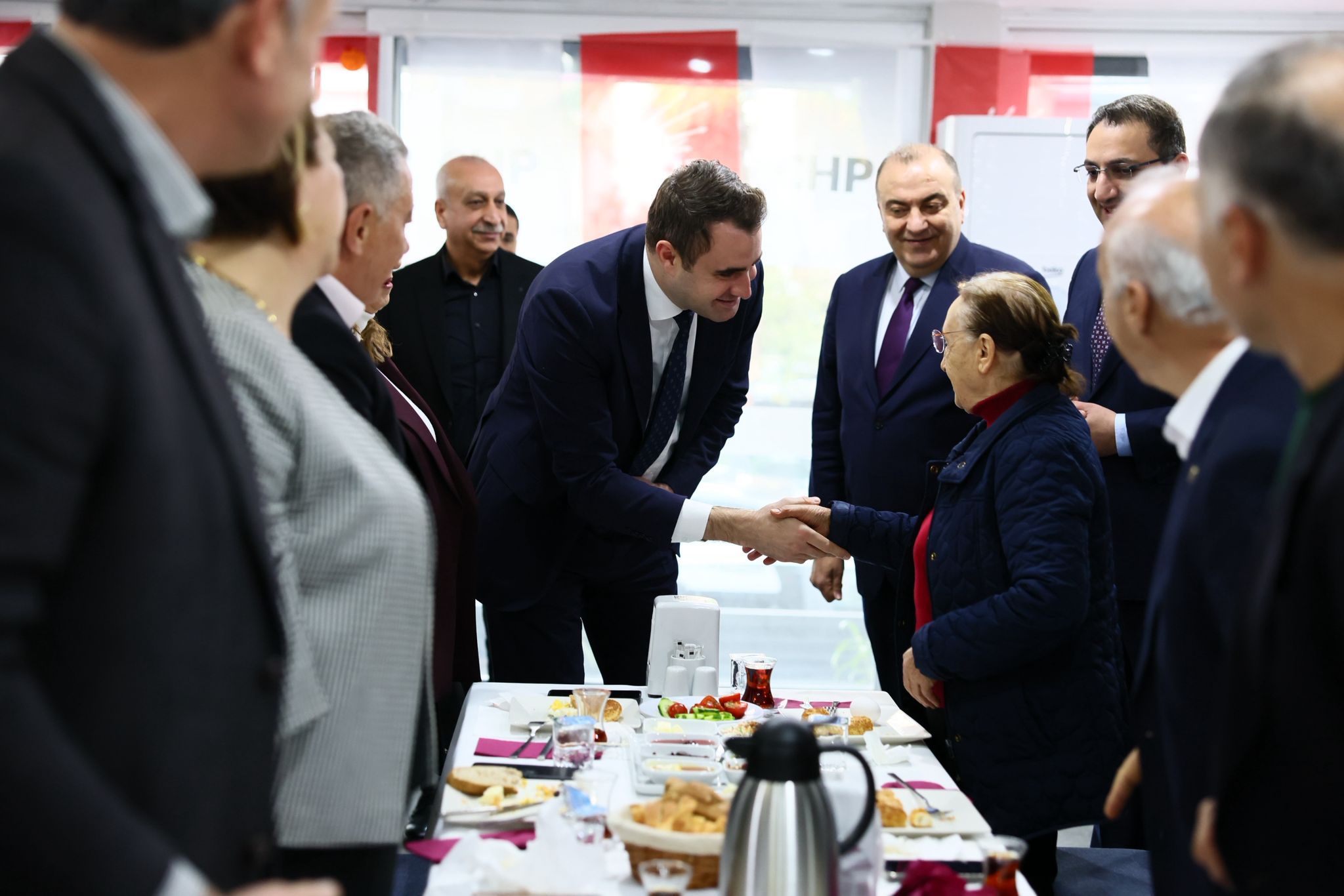 P H O T O 2025 12 25 18 40 40 2