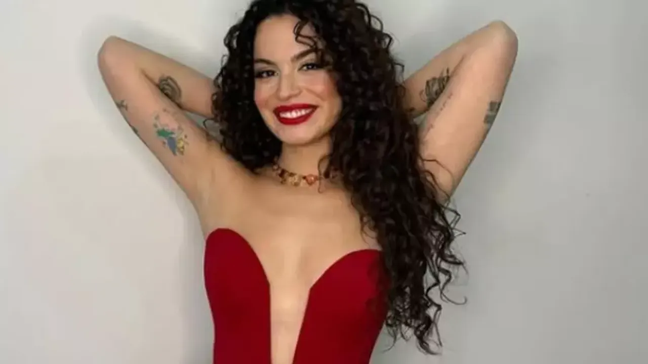 Unlu Oyuncudan Tepkilere Yanit Adamlar Bana Cullanmiyor 1