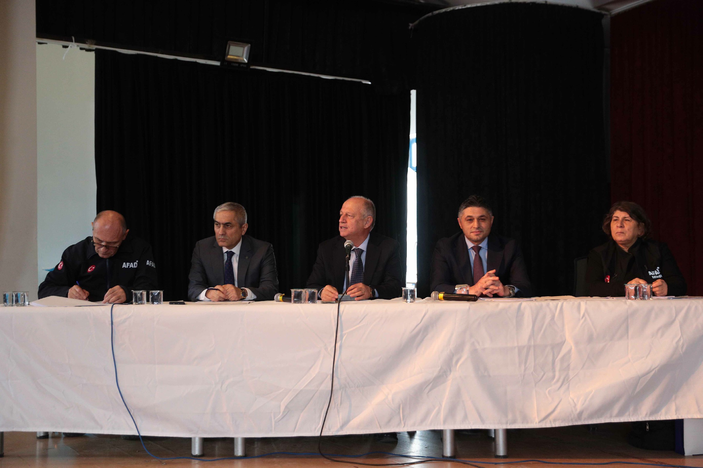 2 Aliağa’da İlçe Afet Müdahale Planı Toplantısı Gerçekleştirildi~1