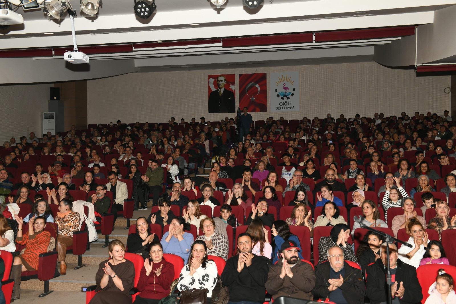 459E1808 258E 46B6 A657 D9D920672040