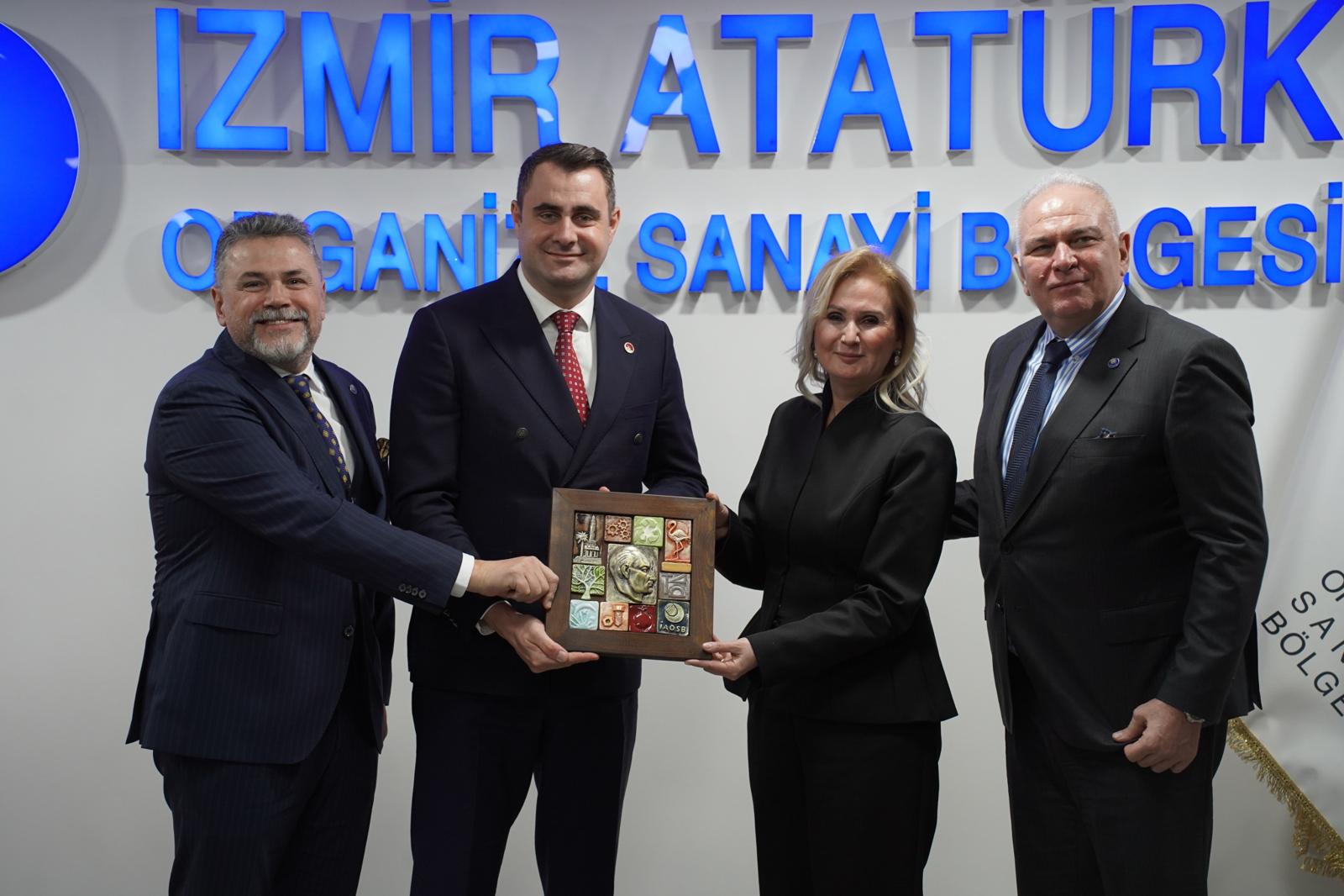 Başkan Tugay Ve Chp İl Yönetiminden İaosb’ye Ziyaret İaosb (7)