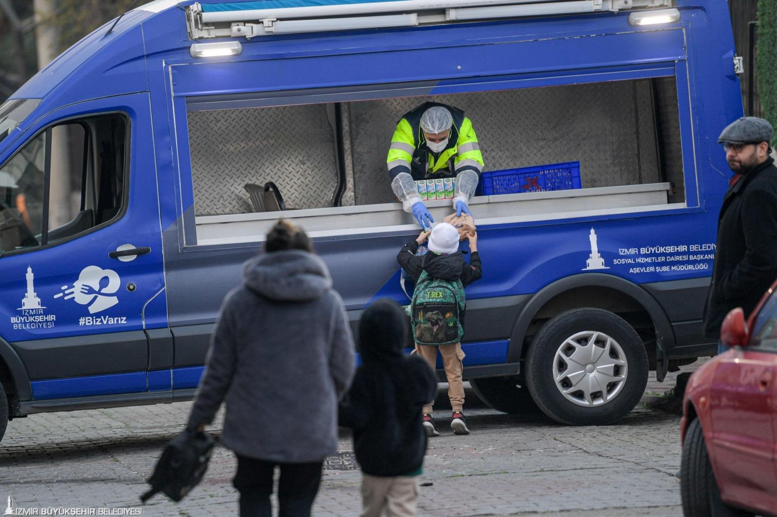 Buyuksehirden Minik Ogrencilere Beslenme Paketi 3