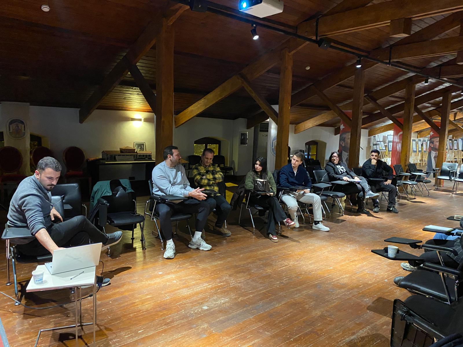 Efes Selçuk Gençlik Ağı (2)