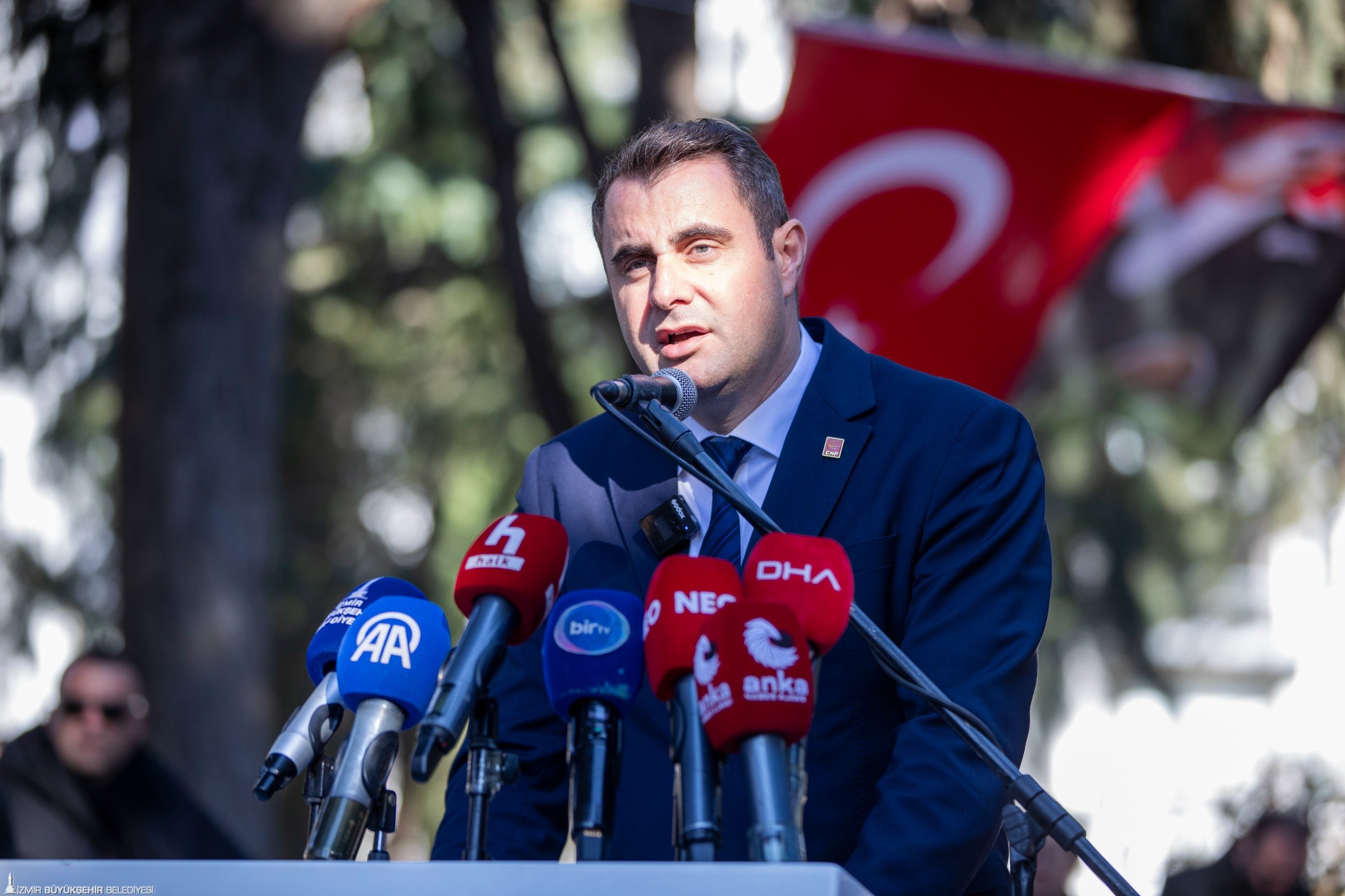 Izmirde Zubeyde Hanima Duygusal Anma 5