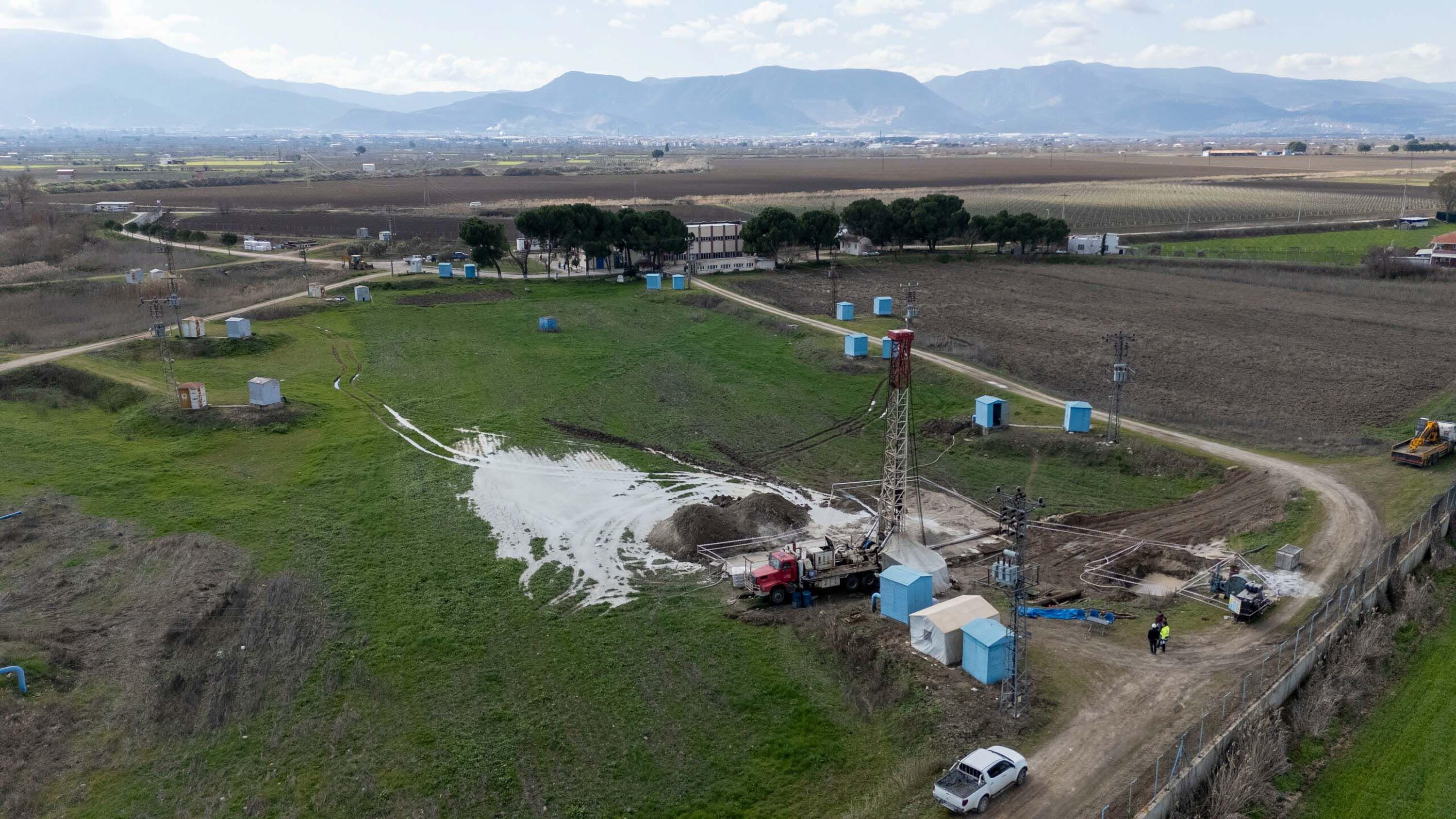 P R O F. D R. Y A S A R K U C U K M E N D E R E S B U Y U K M 1097016 325630