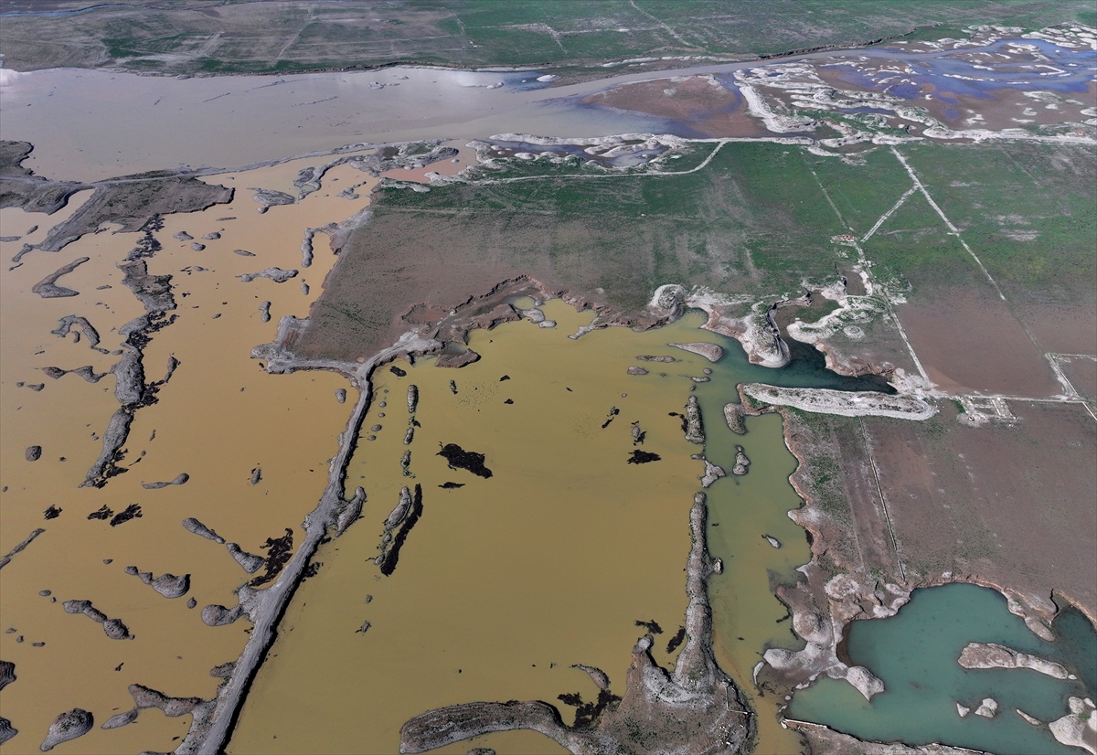 A A 20260204 40454139 40454137 I Z M I R O C A K T A S O N 88 Y I L I N E N Y U K S E K I K I N C I Y A G I S I N I A L D I