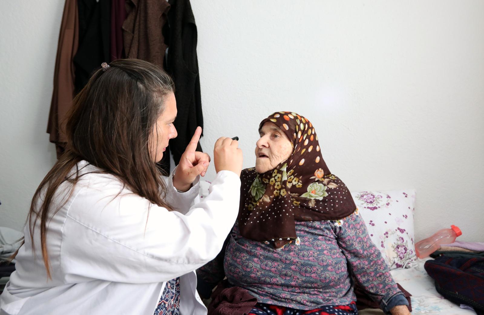 Bayraklı Belediyesi Sağlık Hizmetleriyle 19 Bin Kişiye Ulaştı (3)