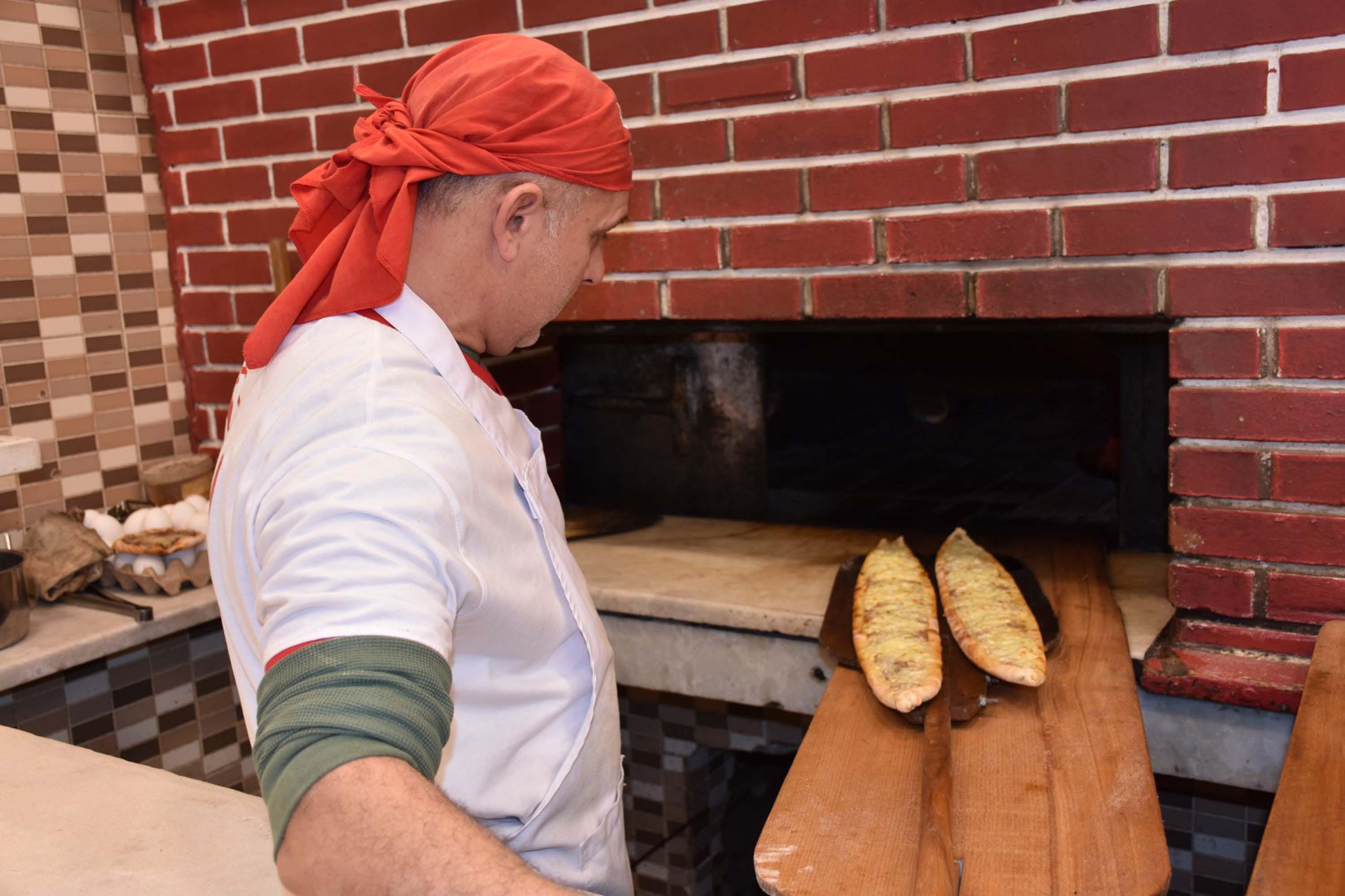 I Z M I R D E A S K I D A K I Y M A L I P I D E U Y G U L A M A S 1175942 349310