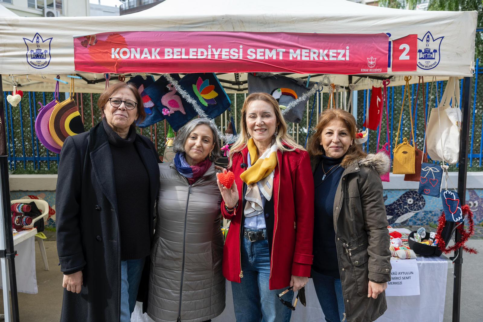 Konak’ta Sevgi, Emekle Güçleniyor (1)