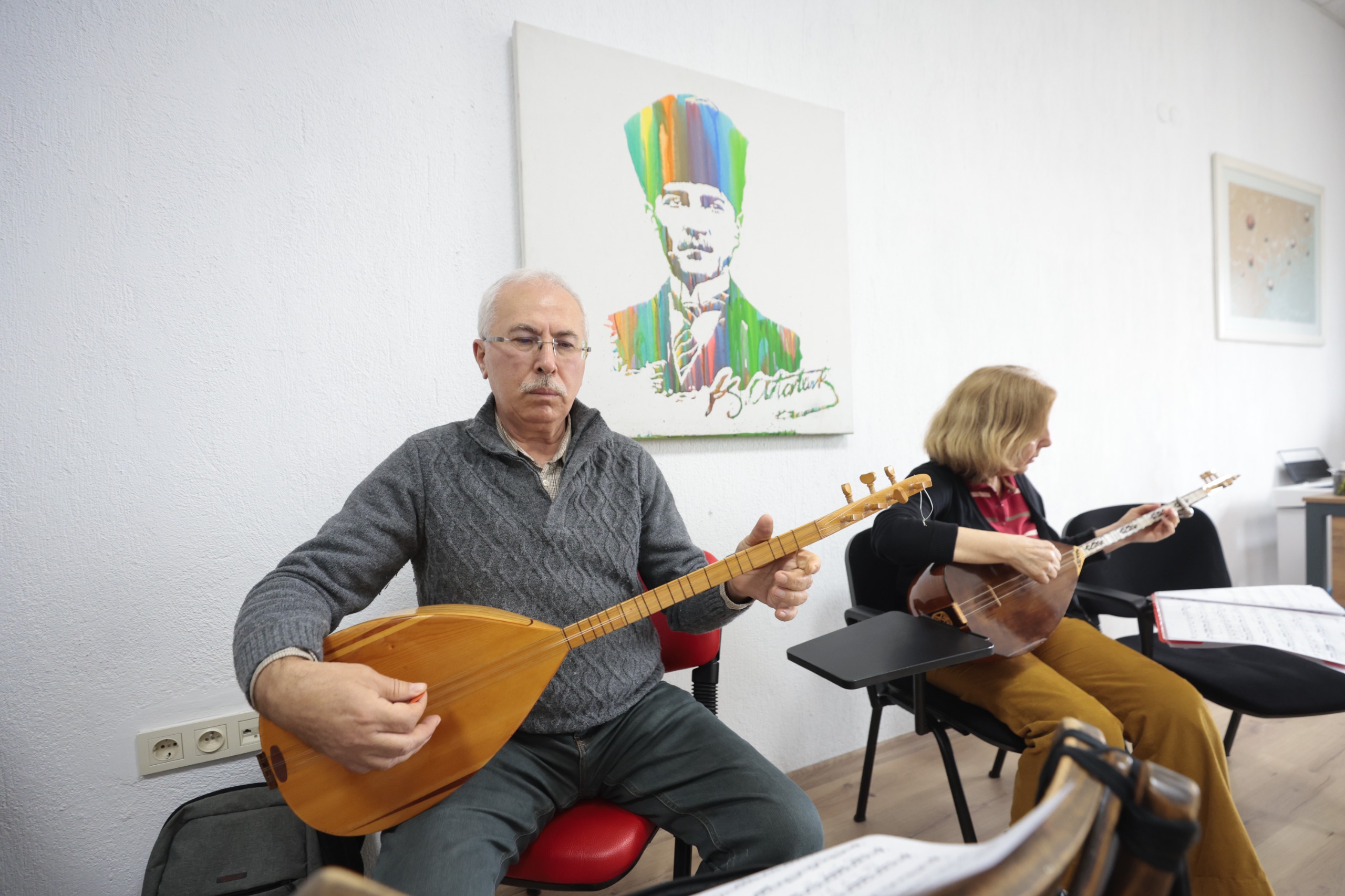 Konak’ta Ücretsiz Bağlama Kursuna Yoğun Ilgi (4)