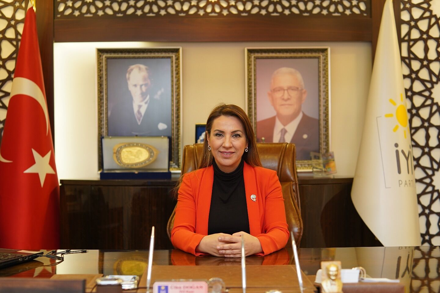 472606464 18483153973018744 6819754102039500714 N