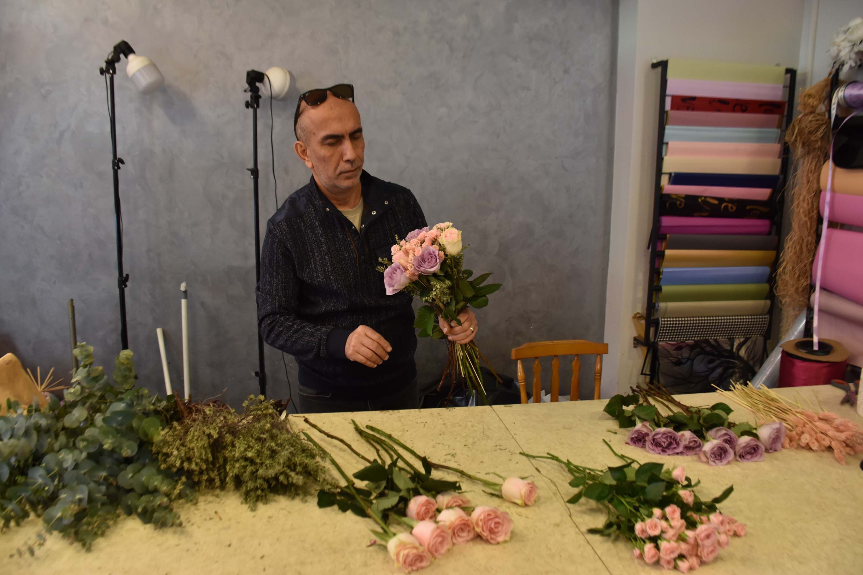 8 M A R T T A K I R M I Z I K A R A N F I L Y O G U N T A L E P 1200409 356999