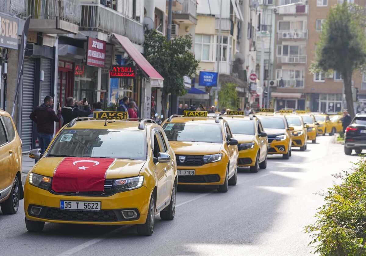 A A 20260311 40791354 40791343 I Z M I R D E O L D U R U L E N T A K S I S O F O R U I C I N M E S L E K T A S L A R I N D A N K O N V O Y L U T E P K I