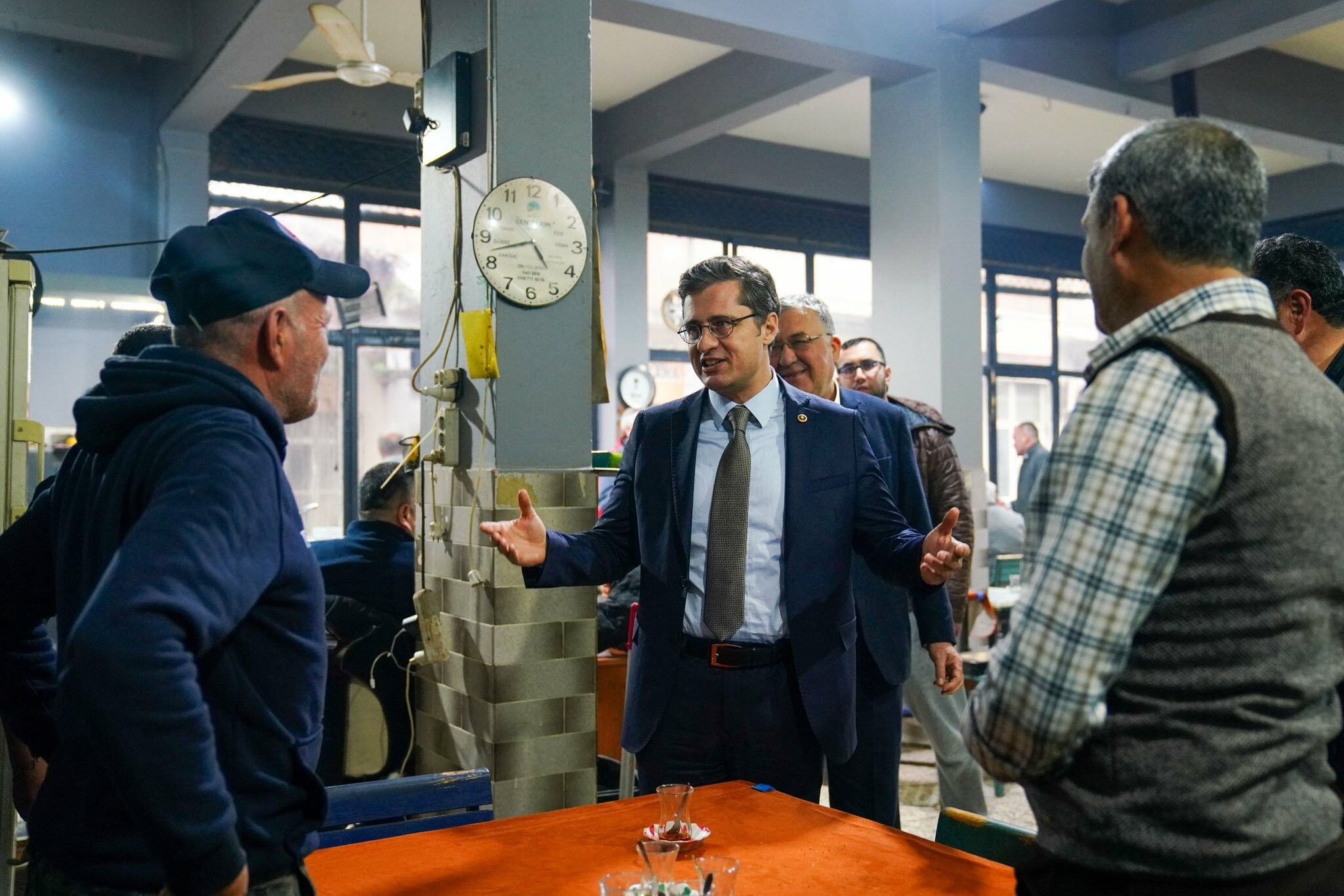 H B H P Bajak A A U N Am