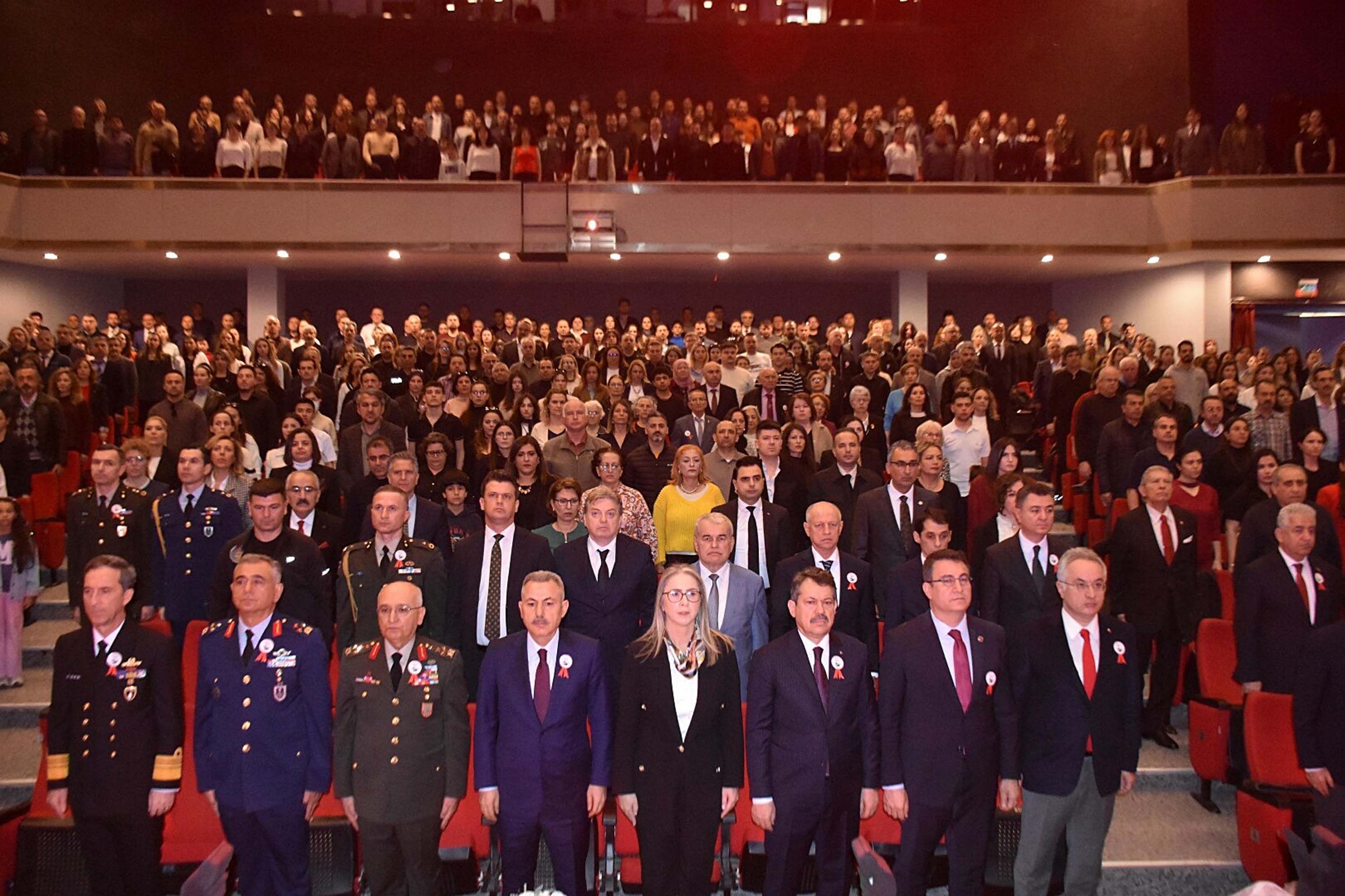 I Z M I R D E C A N A K K A L E S E H I T L E R I A N I L D I (2) 1218534 362351