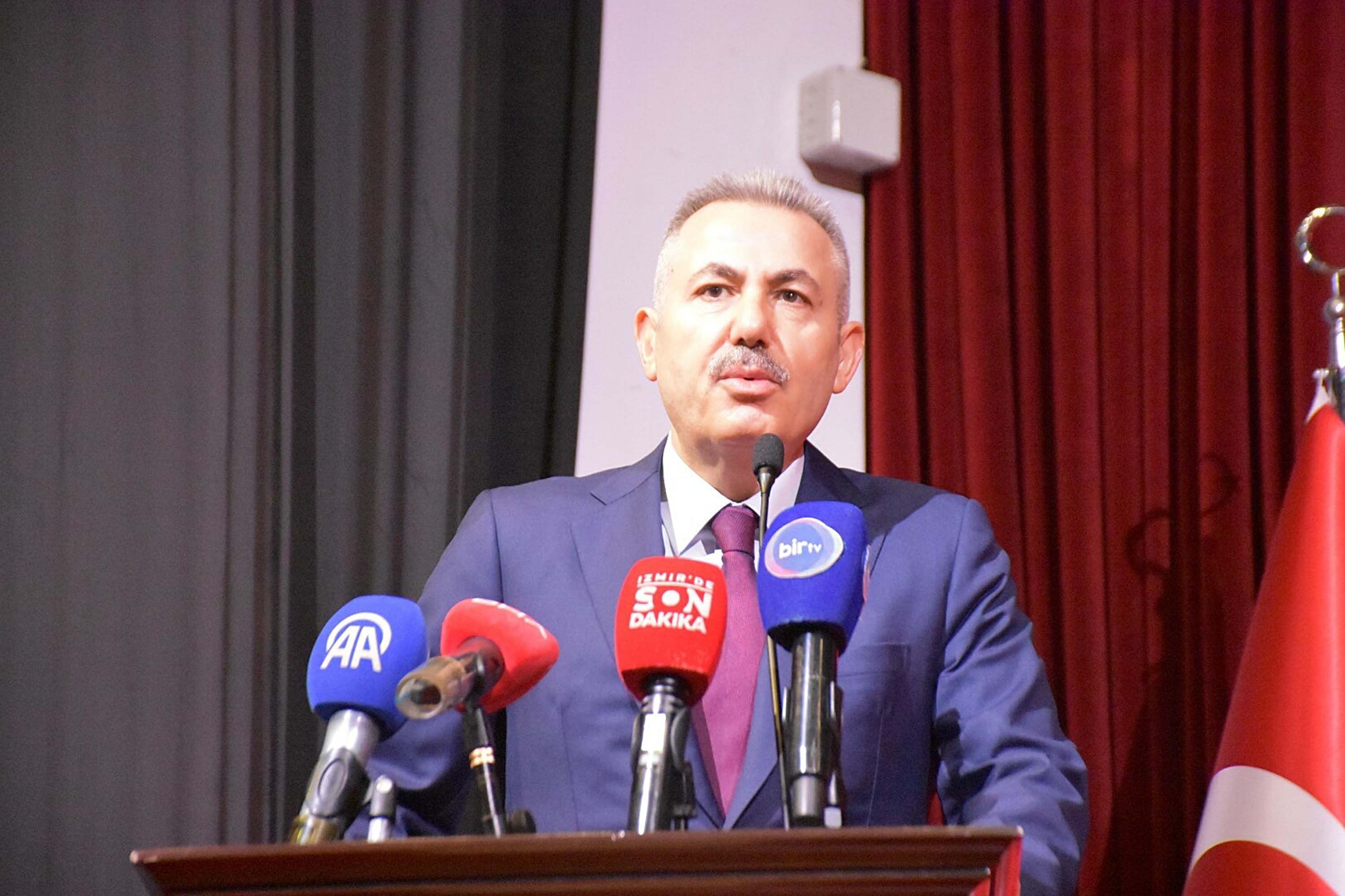 I Z M I R D E C A N A K K A L E S E H I T L E R I A N I L D I (2) 1218535 362351