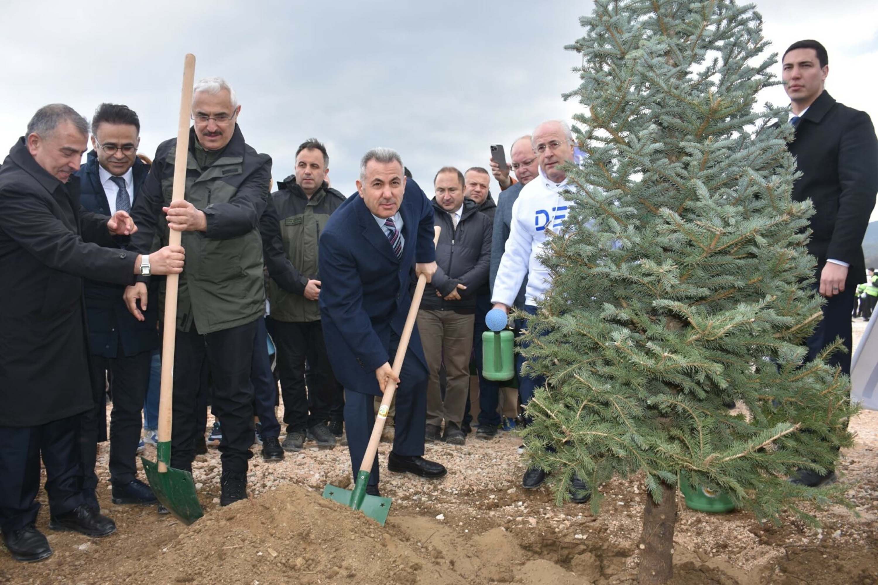 I Z M I R D E Y A N A N A L A N D A 15 B I N F I D A N T O P R A 1228244 365329