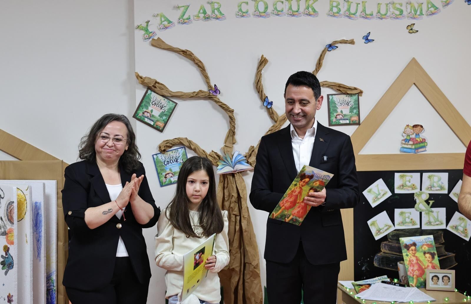 İzmir Depreminin Mucizesi Ayda Ile Evlatlarını Kaybeden Anne Çocuklara Depremi Anlattı (2)