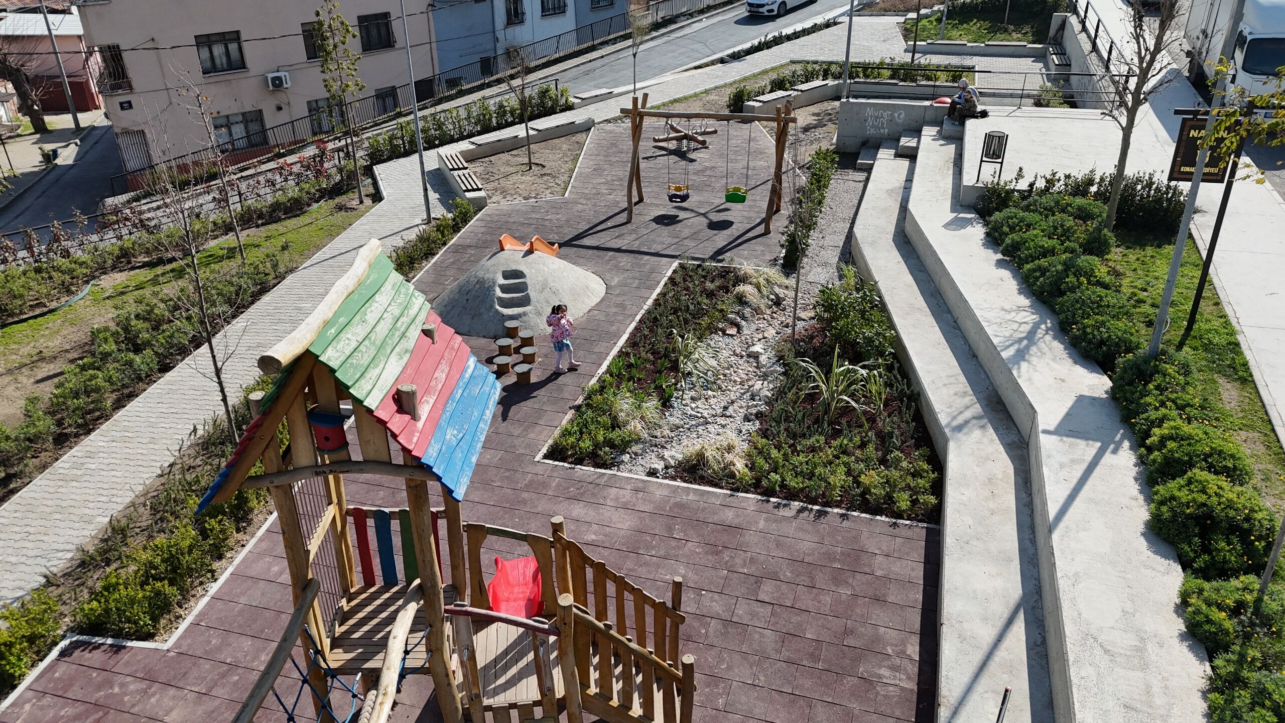 Konak’ın Göz Bebeği Narin Parkı’na Yağmur Bahçesi (4)