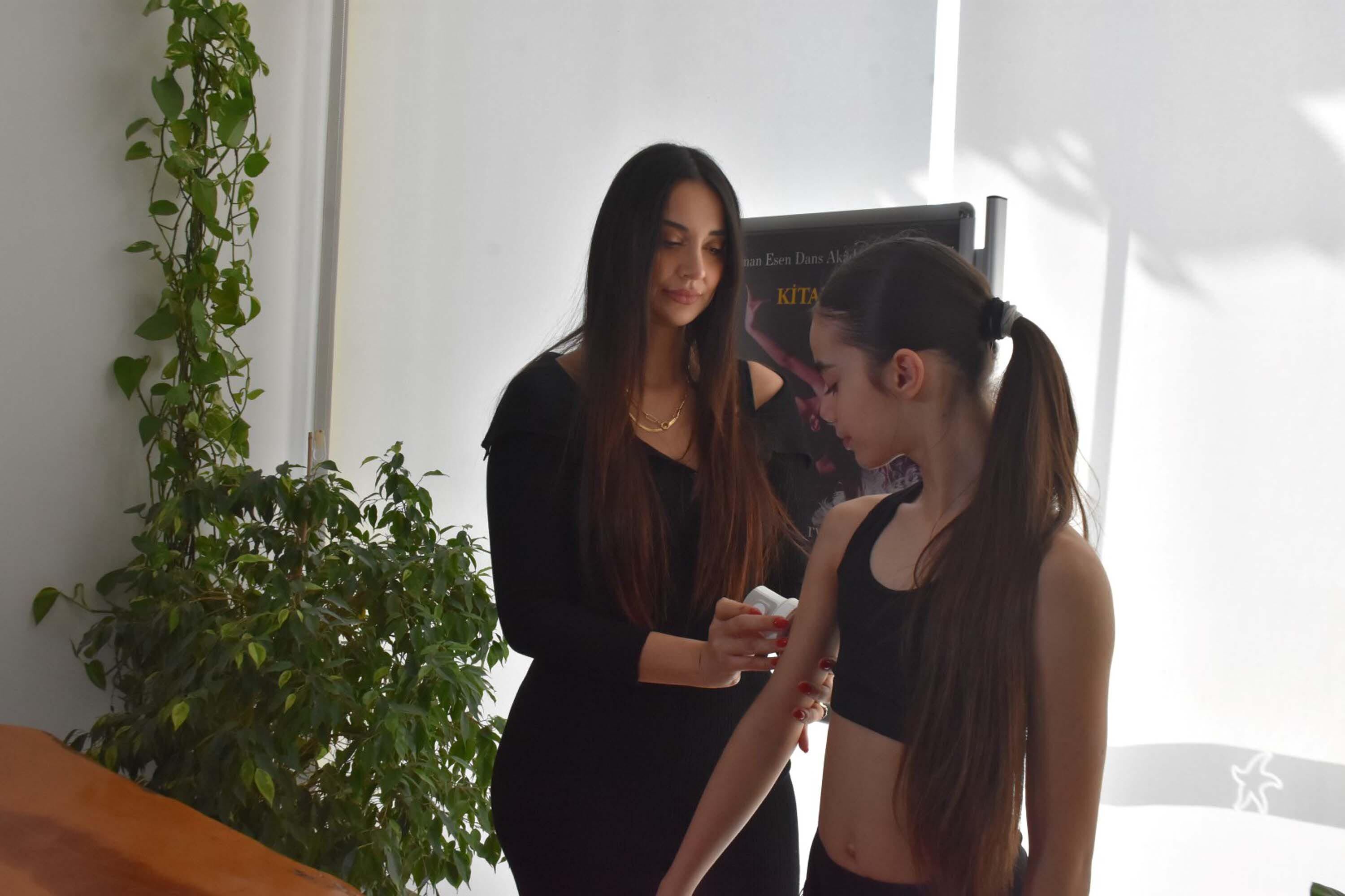 S A H R A D A N S L A D I Y A B E T E M E Y D A N O K U Y O R 1204818 358233