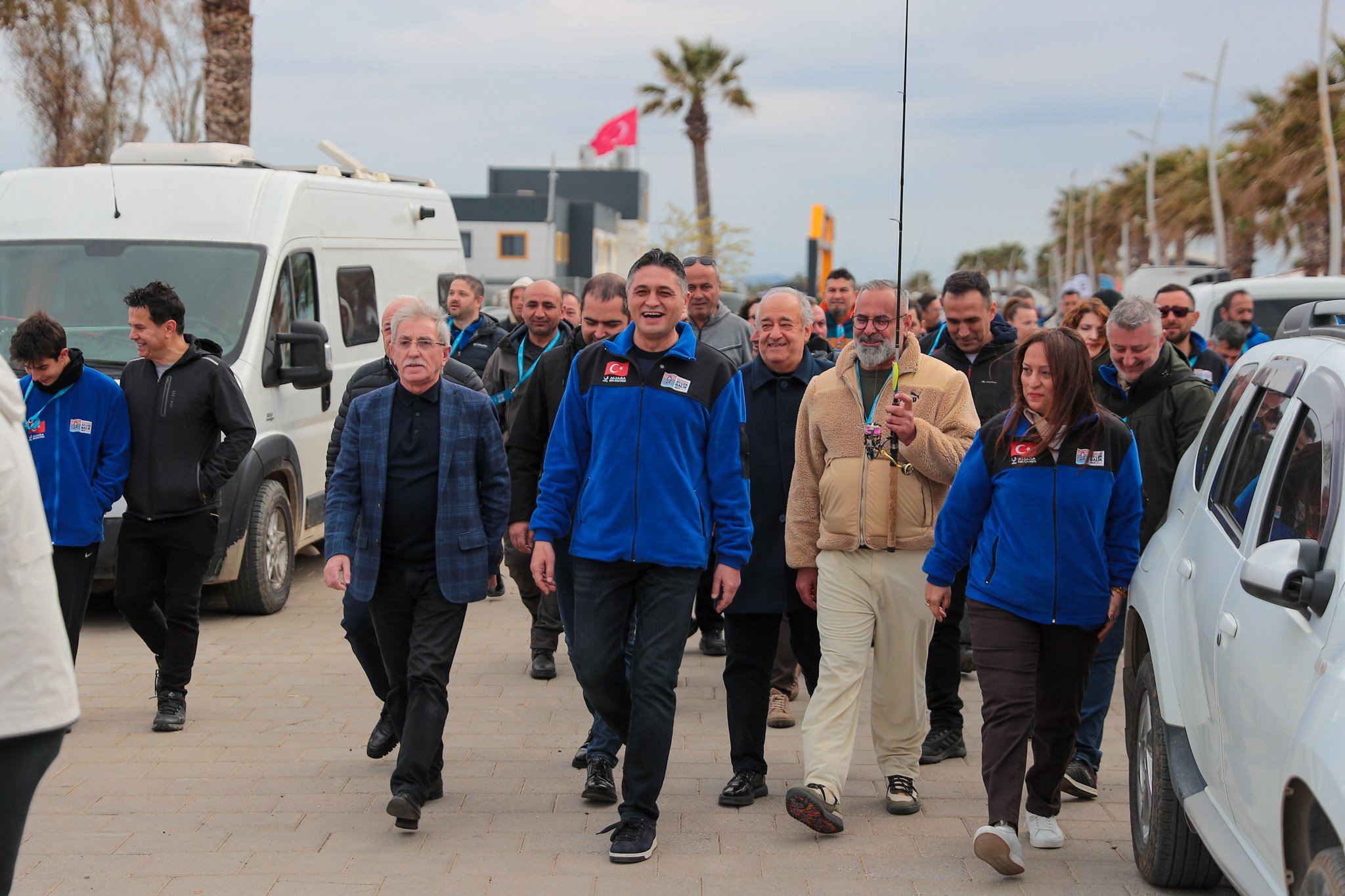 3 Aliağa’da At Çek Balık Avı Festivali Coşkusu Yaşandı.