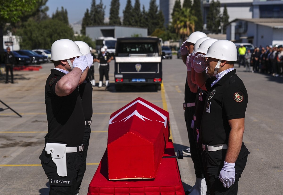 A A 20260430 41248856 41248847 I Z M I R D E K A Z A D A S E H I T O L A N P O L I S M E M U R U N U N C E N A Z E S I M E M L E K E T I N E U G U R L A N D I