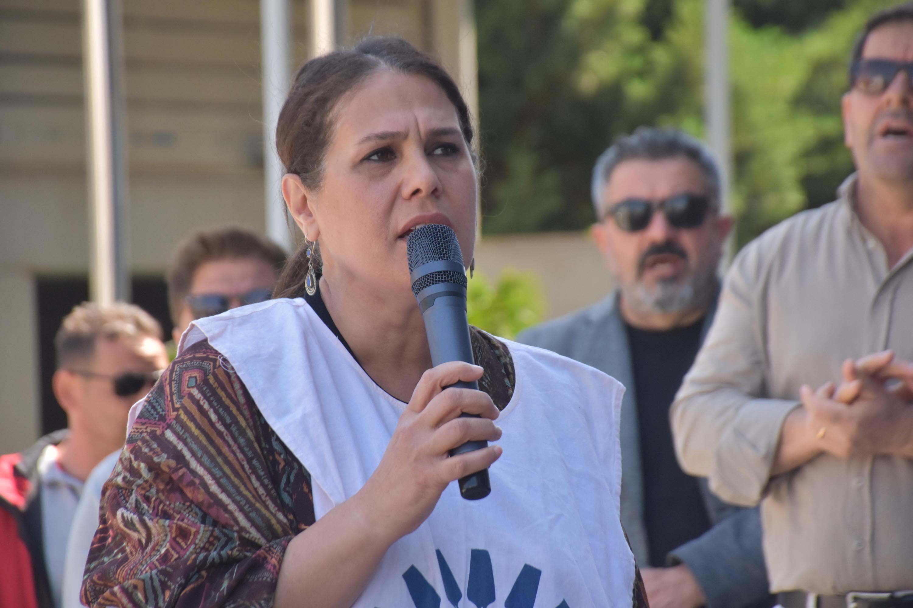 B A Y R A K L I B E L E D I Y E S I N D E M E M U R L A R I N E Y L E M 1285984 382636