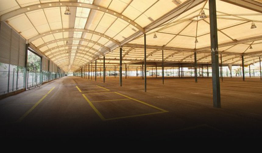 Bostanlı Pazaryeri’nde gerginlik: 'Tekstil Günleri'ne beşinci engel