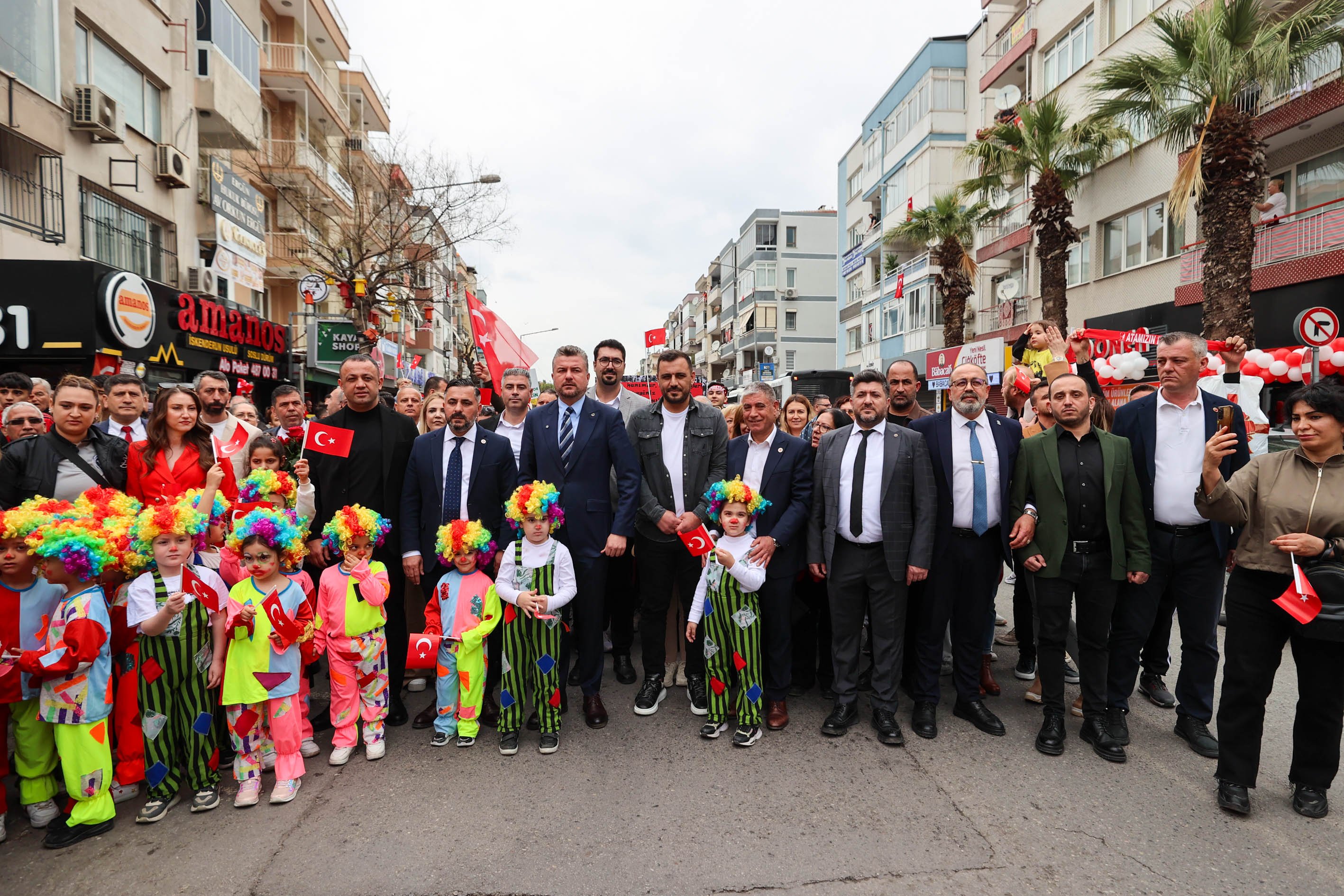 Buca 23Nisan Kortej5