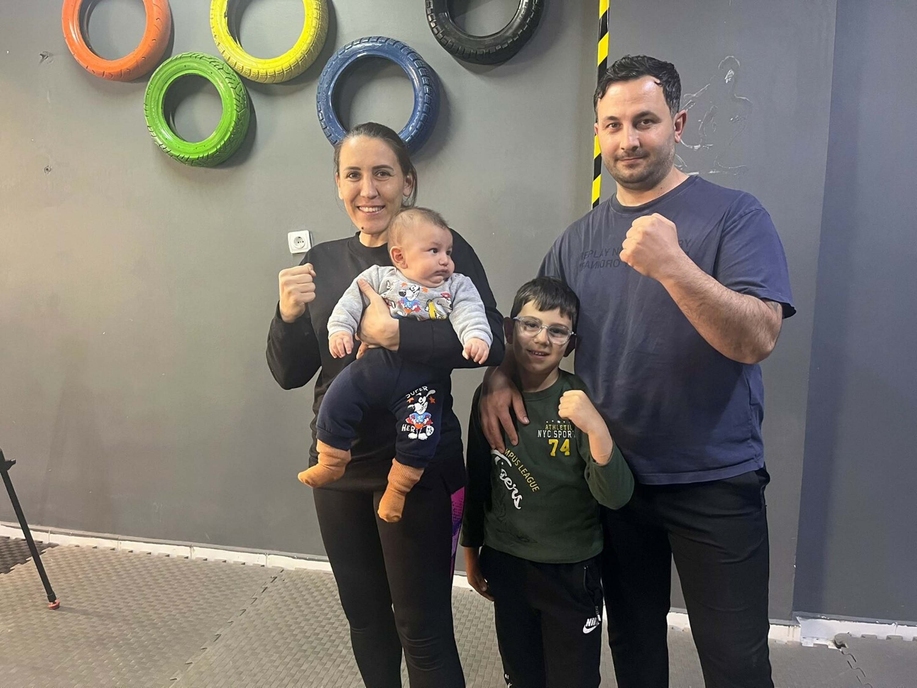 D U N Y A S A M P I Y O N U K I C K B O K S A N T R E N O R U D E R 1256715 373962