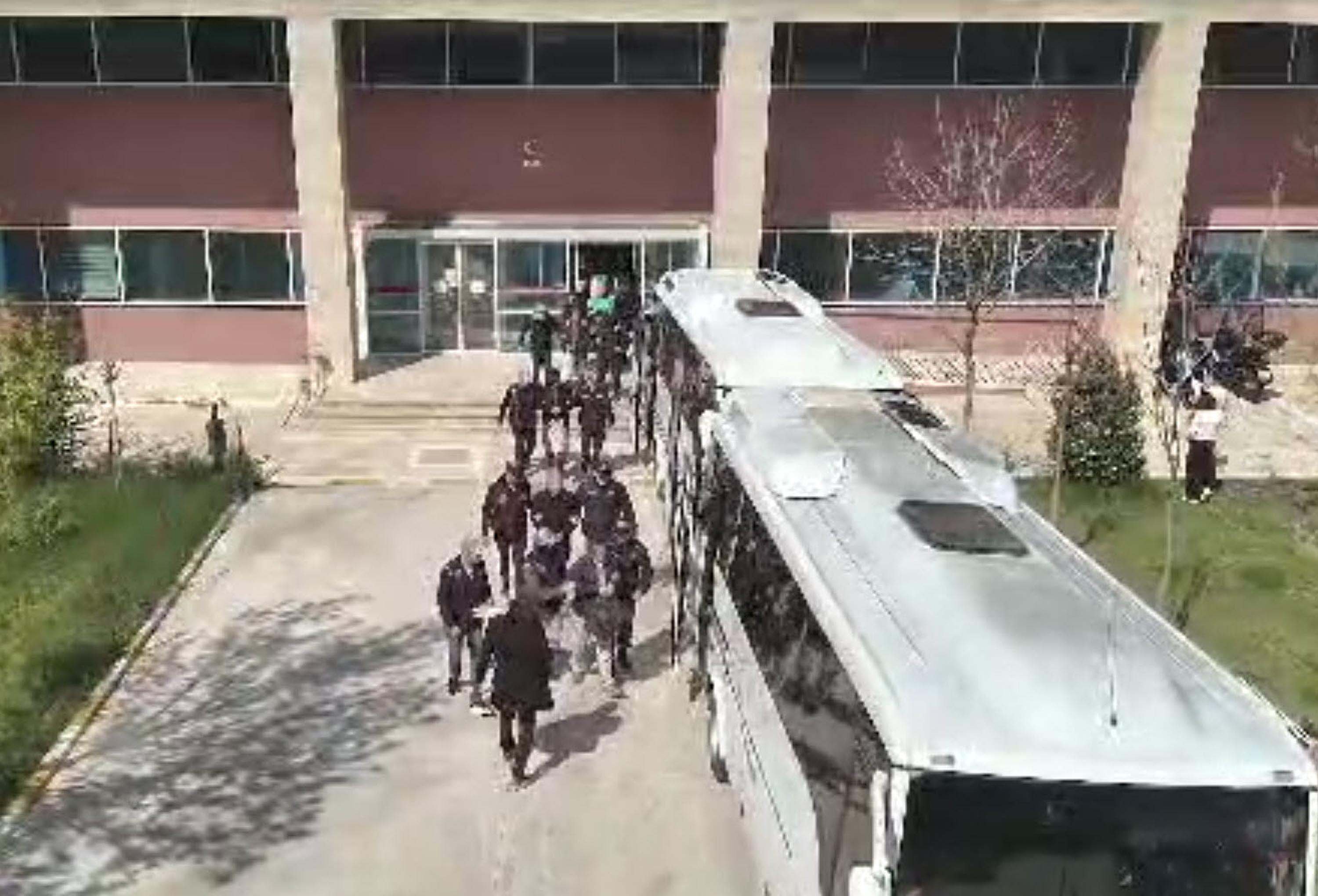 F E T O N U N M A N I S A D A K I Y E N I Y A P I L A N M A S I N A 1252016 372569