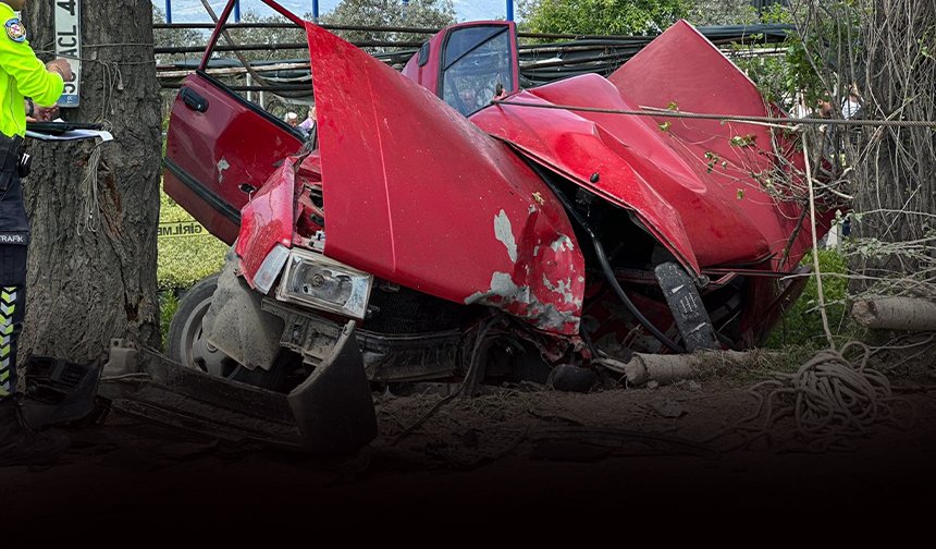 İzmir'de 3 aracın karıştığı feci kazada 1 kişi öldü: Çarpıp kaçtı!