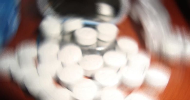 İzmir'de şoke eden olay: Alevlerin arasından uyuşturucu çıktı