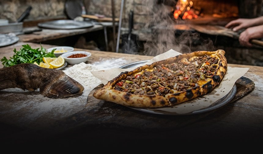 İzmir’de gıda skandalı: Pide harcında “tek tırnaklı et” tespit edildi