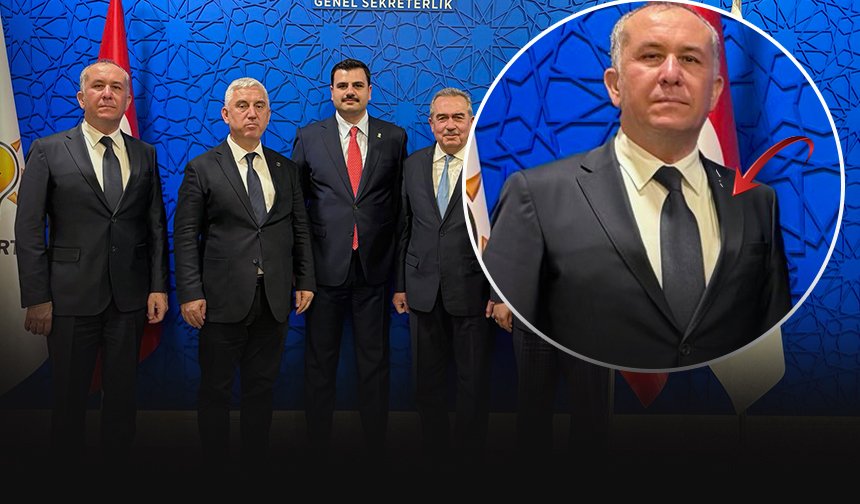 CHP Bergama'da “rozet takmadı” polemiği... Başkan Durmaz'dan açıklama geldi!