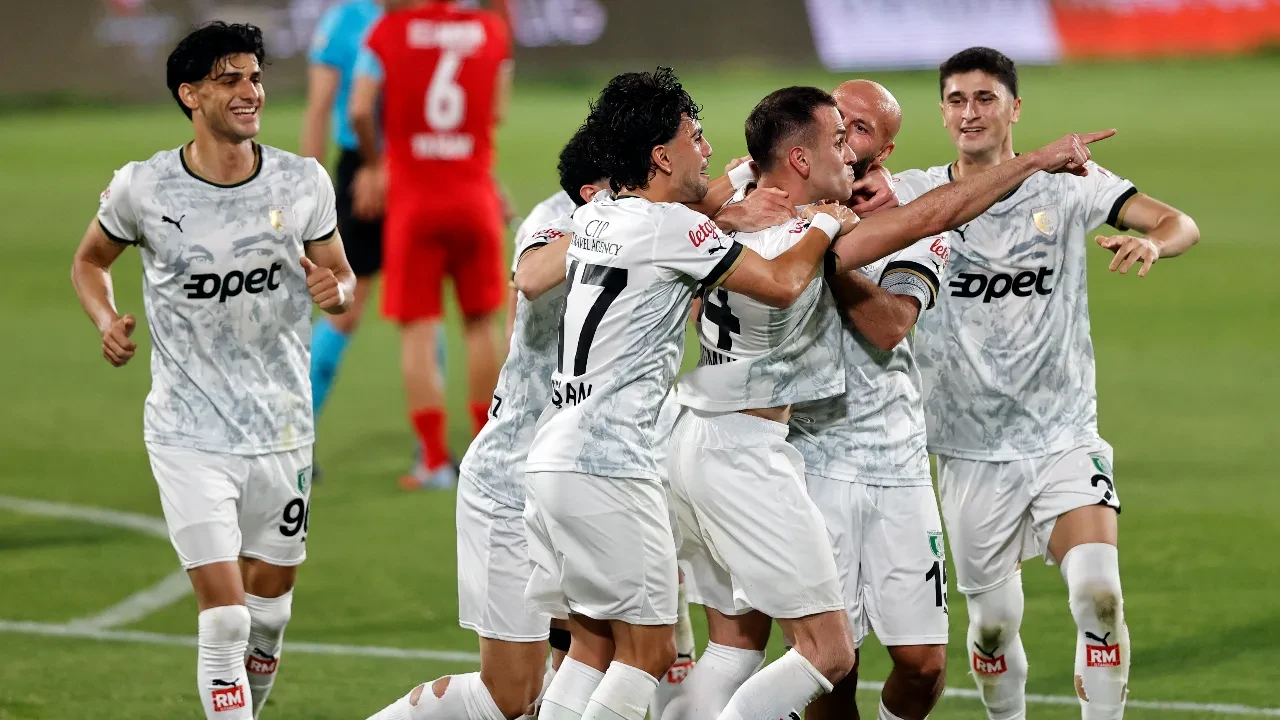 Bodrum FK ve Çorum FK final için sahada
