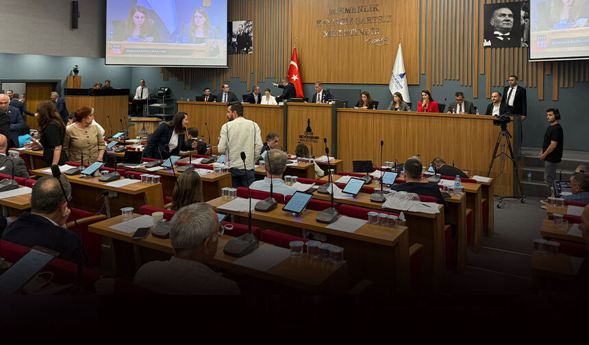 Büyükşehir’de ilginç meclis: Boş salona kesin hesap okundu!
