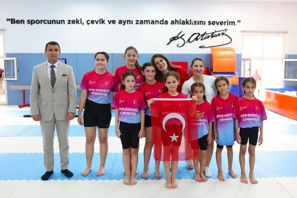 Çeşme’de 19 Mayıs Coşkusu Ilıca Atatürk Kültür Ve Spor Merkezi’nin Açılışıyla Taçlandıphoto 2026 05 19 16 04 25