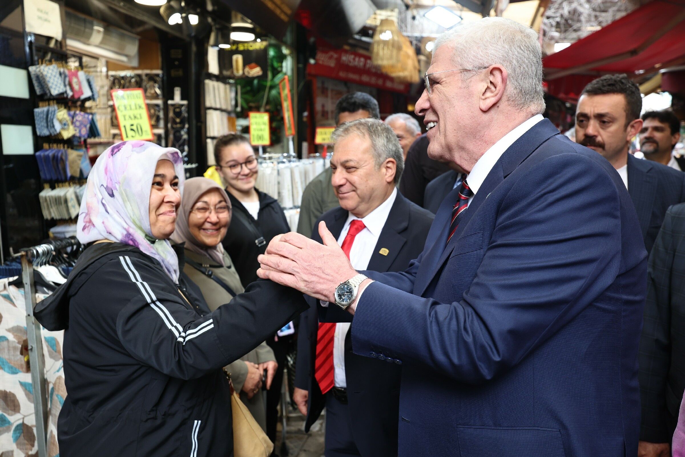 Dervişoğlu'ndan İzmir'de Esnaf Ziyareti 9 Mayıs 2026 (5)-1