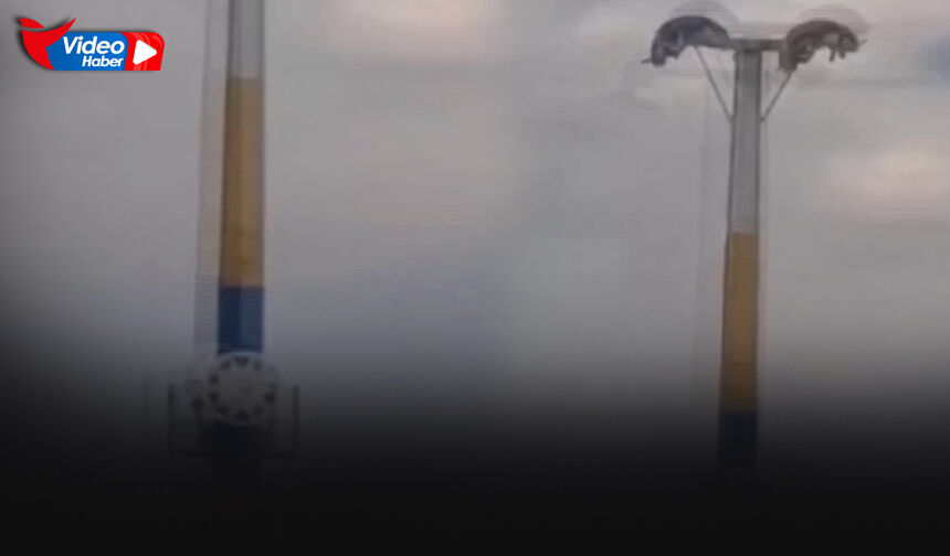 Lunaparkta facianın eşiğinden dönüldü... Baş aşağı asılı kaldılar!