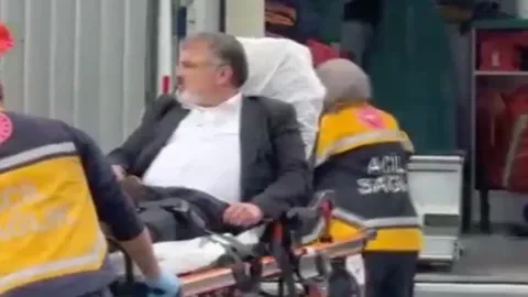Genel Merkezde Otopark Kapisina Tirmanan Baskanin Bacagi Kirildi 1
